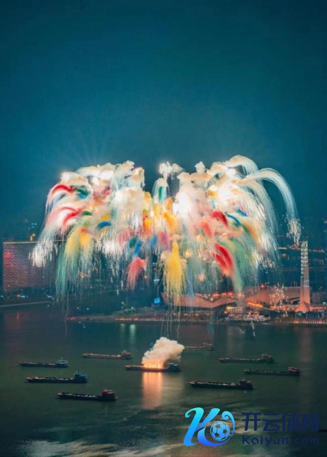 潍坊烟花秀压轴神气缺席遭吐槽
